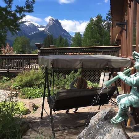 Banff Gate Mountain Resort Canmore Bagian luar foto