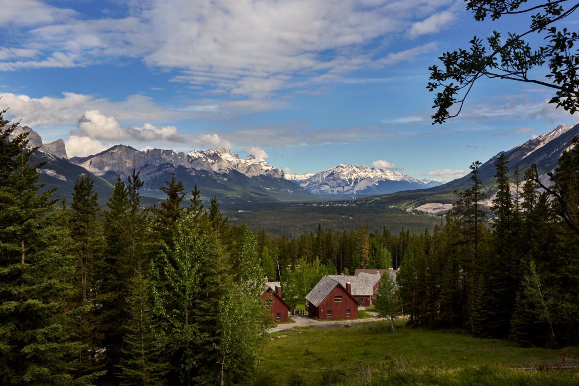 Banff Gate Mountain Resort Canmore Bagian luar foto