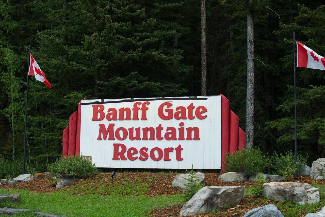 Banff Gate Mountain Resort Canmore Bagian luar foto