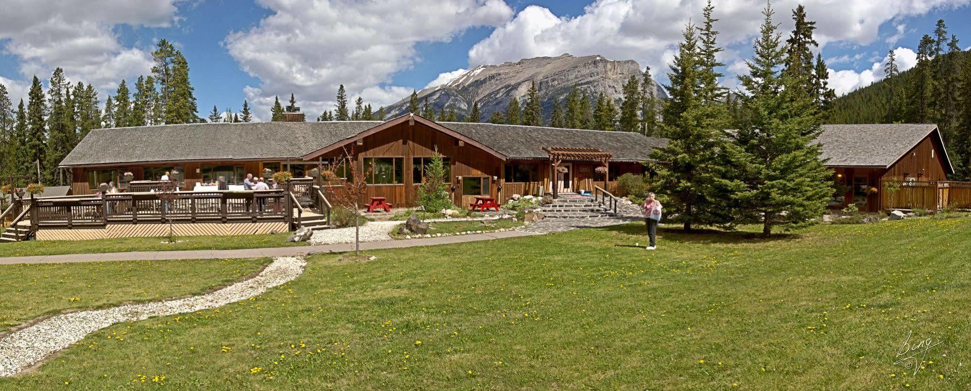 Banff Gate Mountain Resort Canmore Bagian luar foto