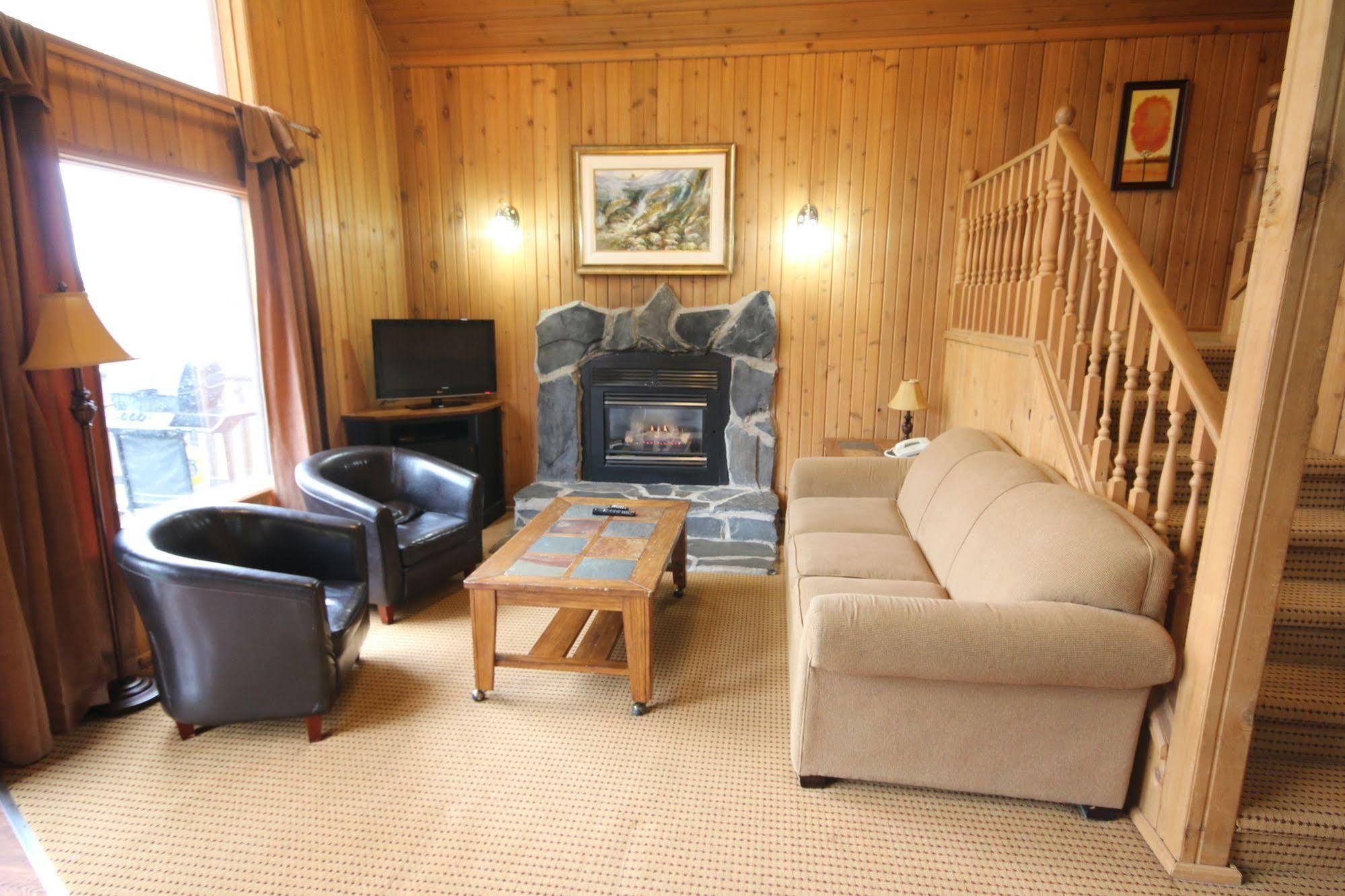 Banff Gate Mountain Resort Canmore Bagian luar foto