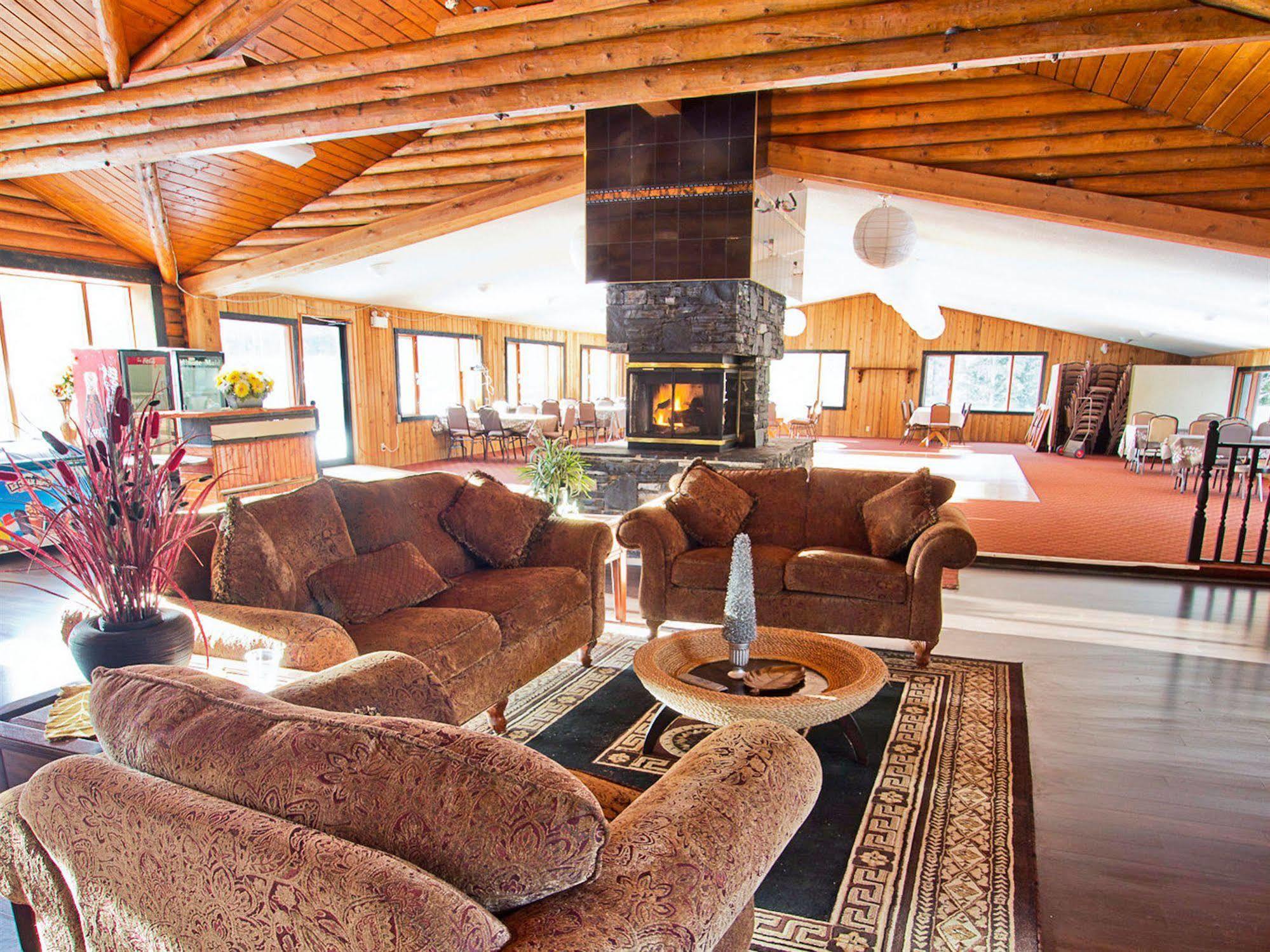 Banff Gate Mountain Resort Canmore Bagian luar foto